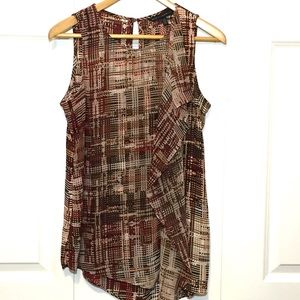 White House Black Market Plaid Sleeveless Blouse Top Red, Maroon, Tan Grid Print